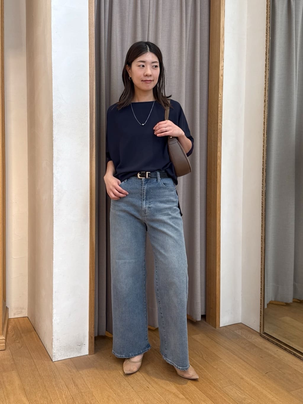 COLLAGE GALLARDAGALANTEのジャージ袖リブブラウスを使った