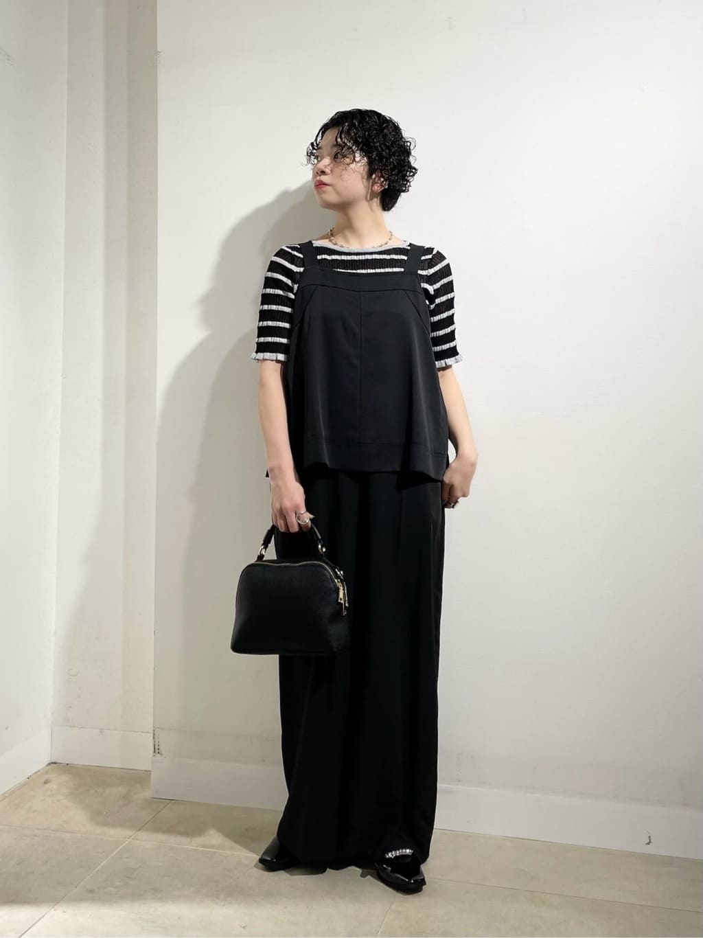 Vinのレイヤードライクオールインワンを使ったコーディネートを紹介します。｜Rakuten Fashion(楽天ファッション／旧楽天ブランドアベニュー)5532175