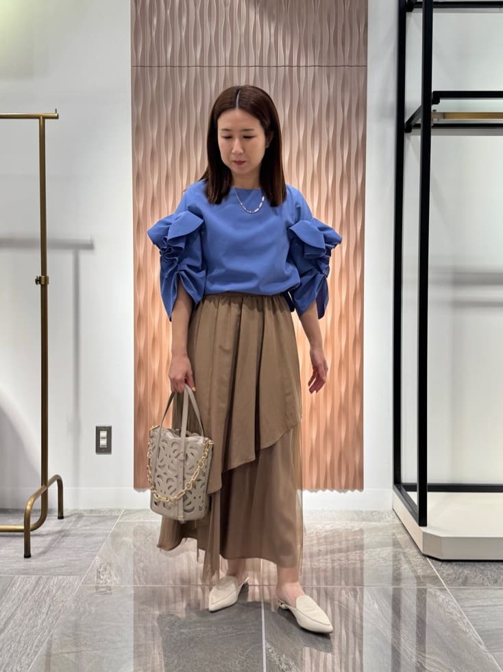 Vinのランダムヘムフレアスカートを使ったコーディネートを紹介します。｜Rakuten Fashion(楽天ファッション／旧楽天ブランドアベニュー)5533303