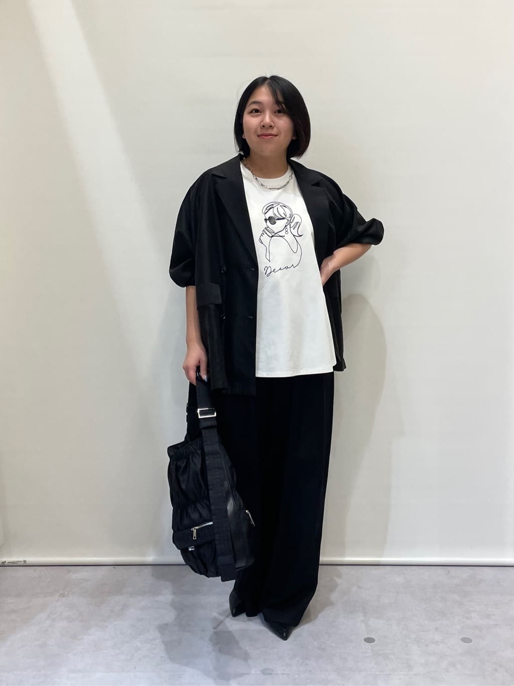 Vinのリラックスイージーワイドパンツを使ったコーディネートを紹介します。｜Rakuten Fashion(楽天ファッション／旧楽天ブランドアベニュー)5538420