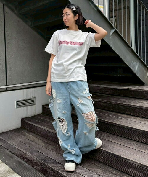 Candy StripperのPRETTY THINGS TEEを使ったコーディネートを紹介します。｜Rakuten Fashion(楽天ファッション／旧楽天ブランドアベニュー)5541062