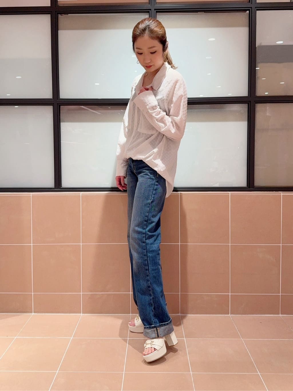 ESPERANZAのアッパービット厚底ヒールサンダルを使ったコーディネートを紹介します。｜Rakuten Fashion(楽天ファッション／旧楽天ブランドアベニュー)5550936
