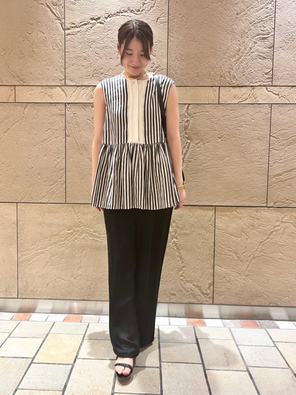 1er Arrondissementのメタルバングルを使ったコーディネートを紹介します。｜Rakuten Fashion(楽天ファッション／旧楽天ブランドアベニュー)5551219