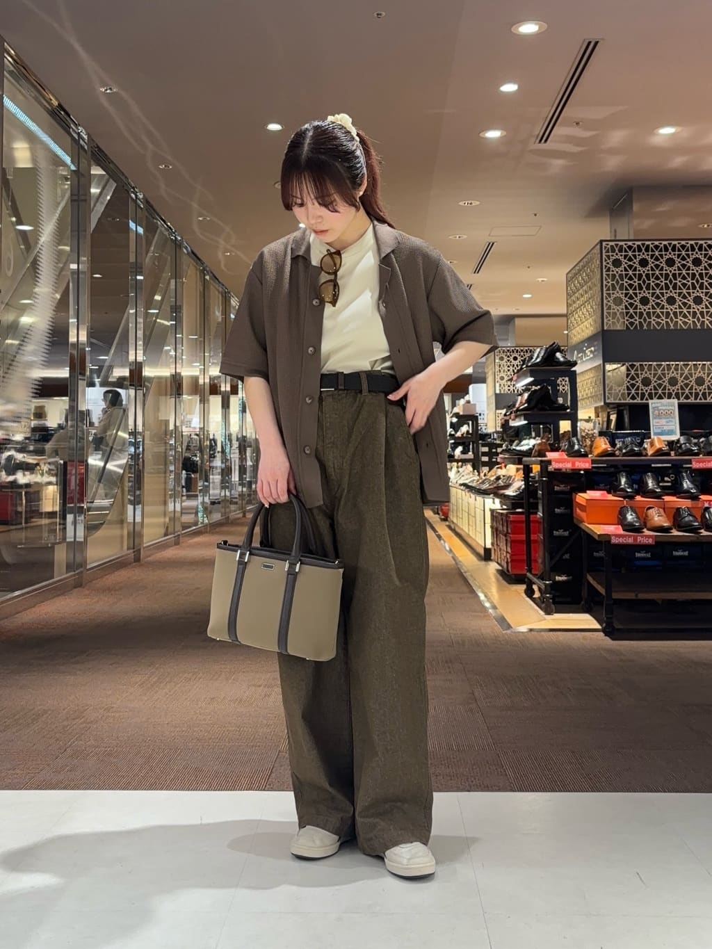 TAKEO KIKUCHIの【Made in JAPAN】ドモドソーラ ゴムメッシュベルトを使ったコーディネートを紹介します。｜Rakuten Fashion(楽天ファッション／旧楽天ブランドアベニュー)5565659
