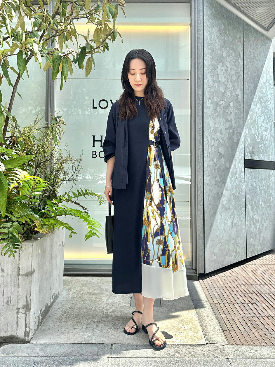 LOVELESSのリネンミックスギャザーブラウスを使ったコーディネートを紹介します。｜Rakuten Fashion(楽天ファッション／旧楽天ブランドアベニュー)5567441