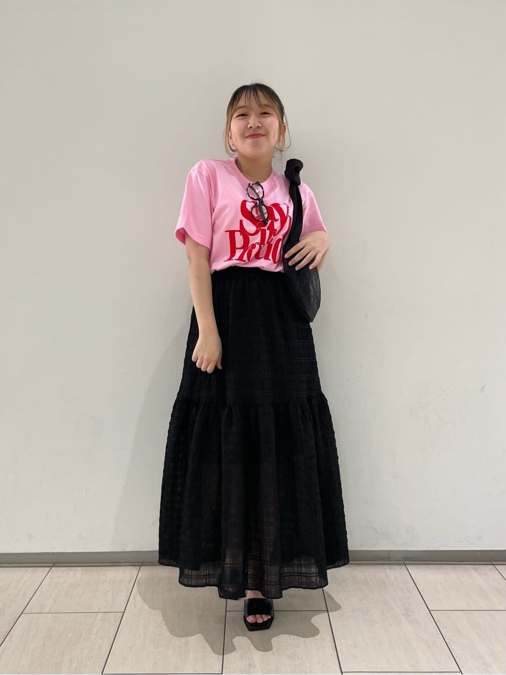 VinのフロッキーバイカラーロゴTシャツを使ったコーディネートを紹介します。｜Rakuten Fashion(楽天ファッション／旧楽天ブランドアベニュー)5567543