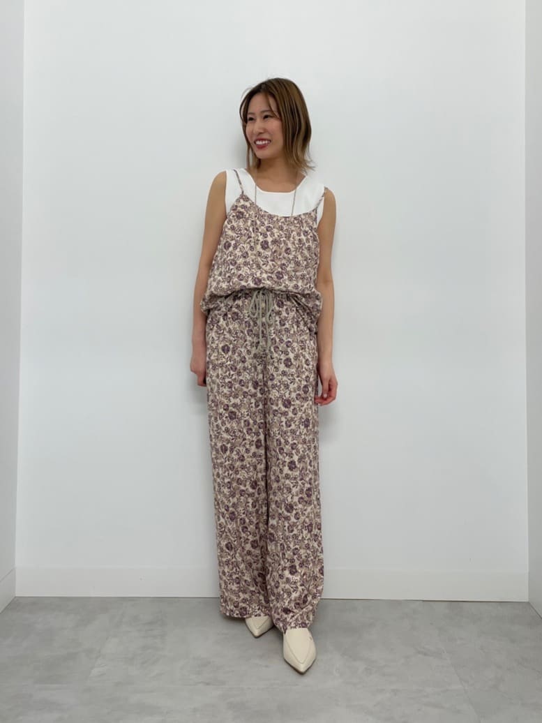 Vinの2WAYニットタンクトップを使ったコーディネートを紹介します。｜Rakuten Fashion(楽天ファッション／旧楽天ブランドアベニュー)5567567