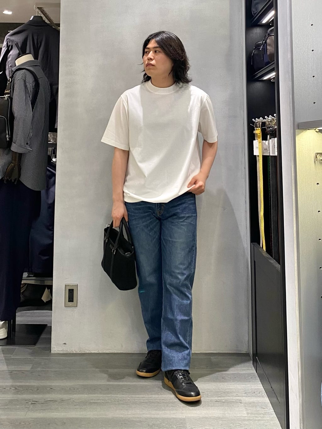 TAKEO KIKUCHIの【抗菌防臭/5サイズ展開】ハイゲージポンチ Tシャツを使ったコーディネートを紹介します。｜Rakuten Fashion(楽天ファッション／旧楽天ブランドアベニュー)5569945