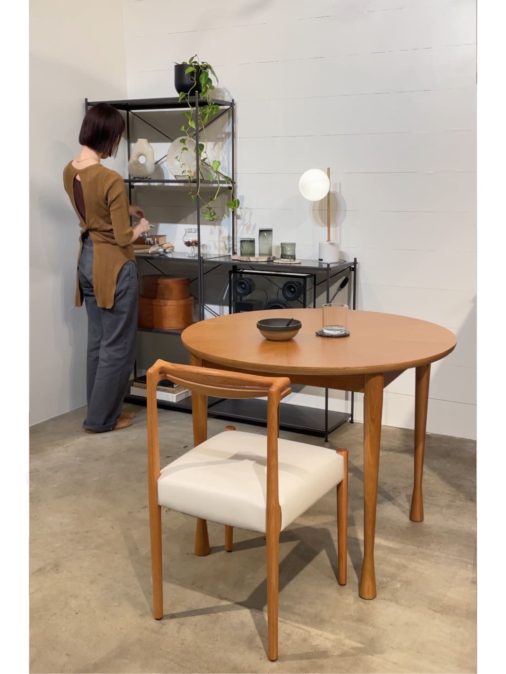 journal standard FurnitureのEUREKA TABLE LAMP エウレカテーブルランプを使ったコーディネートを紹介します。｜Rakuten Fashion(楽天ファッション／旧楽天ブランドアベニュー)5570529