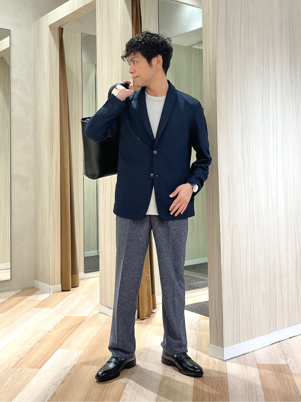 TAKEO KIKUCHIの【抗菌防臭】尾州リネンブレンド ドビーメッシュ カーディガンを使ったコーディネートを紹介します。｜Rakuten Fashion(楽天ファッション／旧楽天ブランドアベニュー)5570924