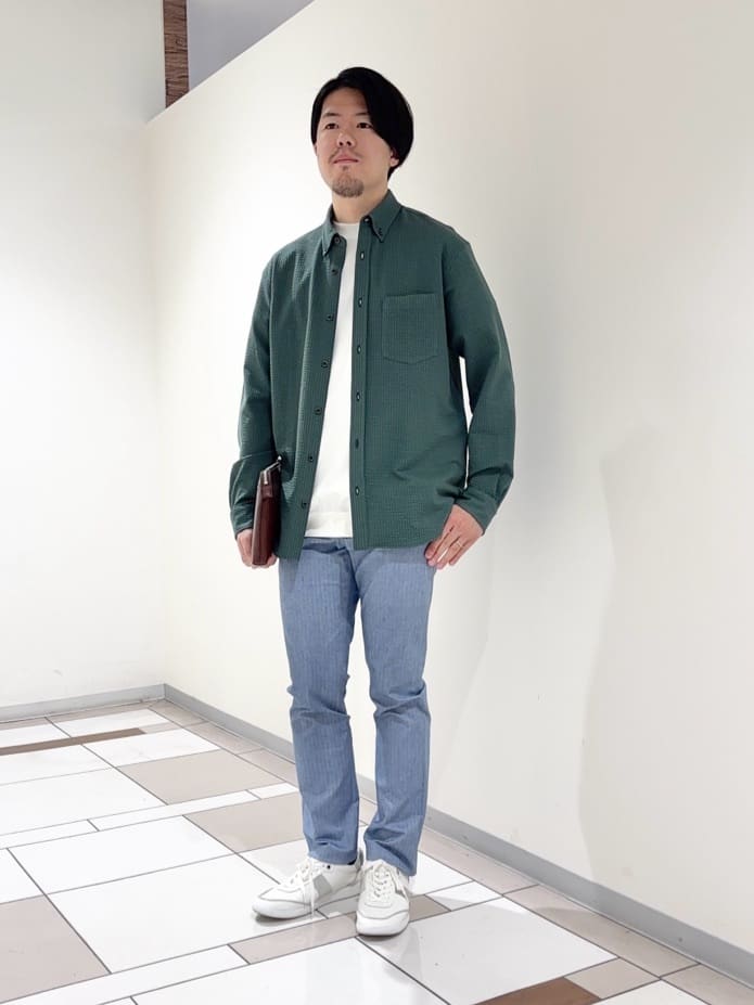 TAKEO KIKUCHIの【抗菌防臭/シーズンレス】シアサッカー ジャージシャツを使ったコーディネートを紹介します。｜Rakuten Fashion(楽天ファッション／旧楽天ブランドアベニュー)5572428
