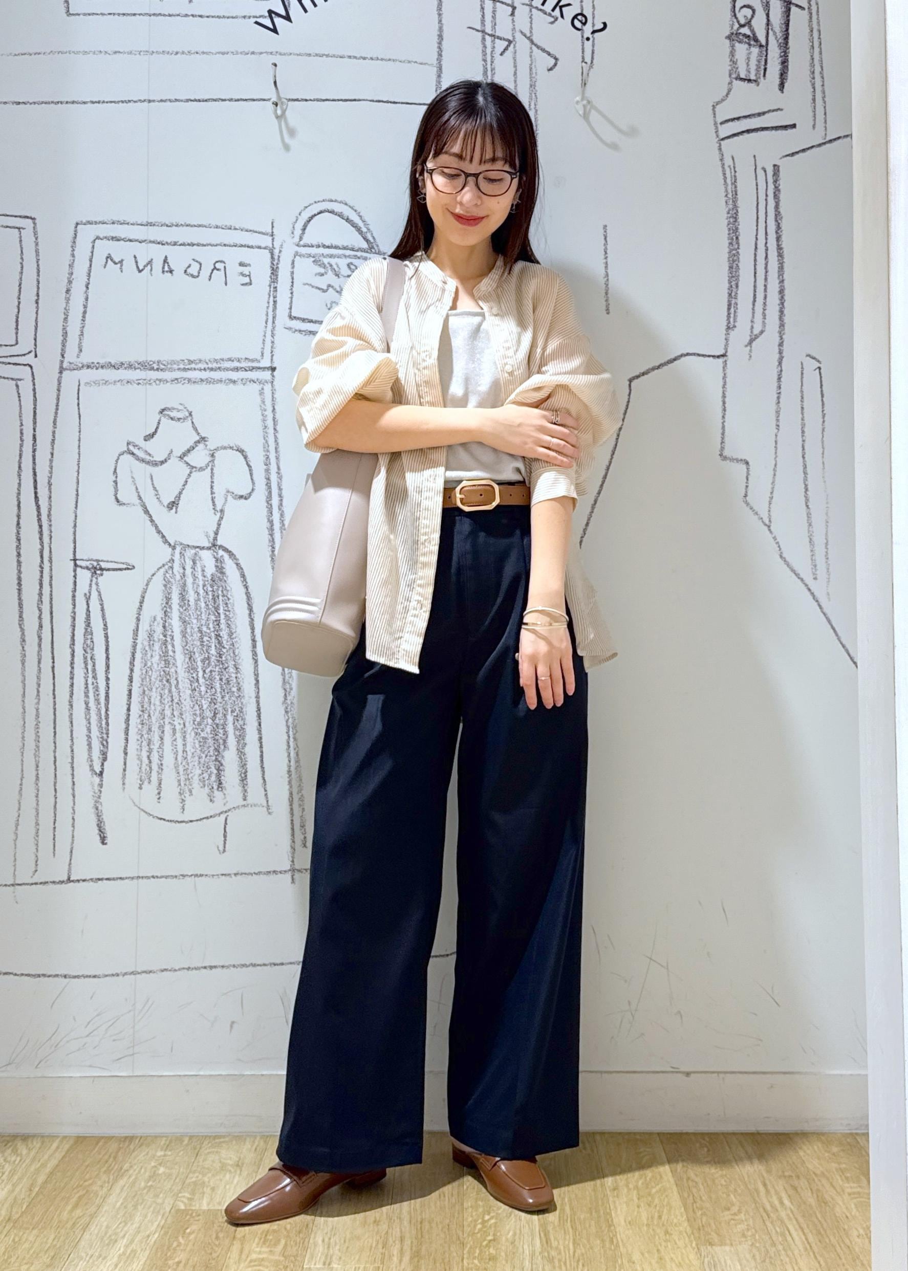 ROPE' PICNICの着丈が選べるバンドカラーストライプシアーシャツを使ったコーディネートを紹介します。｜Rakuten Fashion(楽天ファッション／旧楽天ブランドアベニュー)5578471