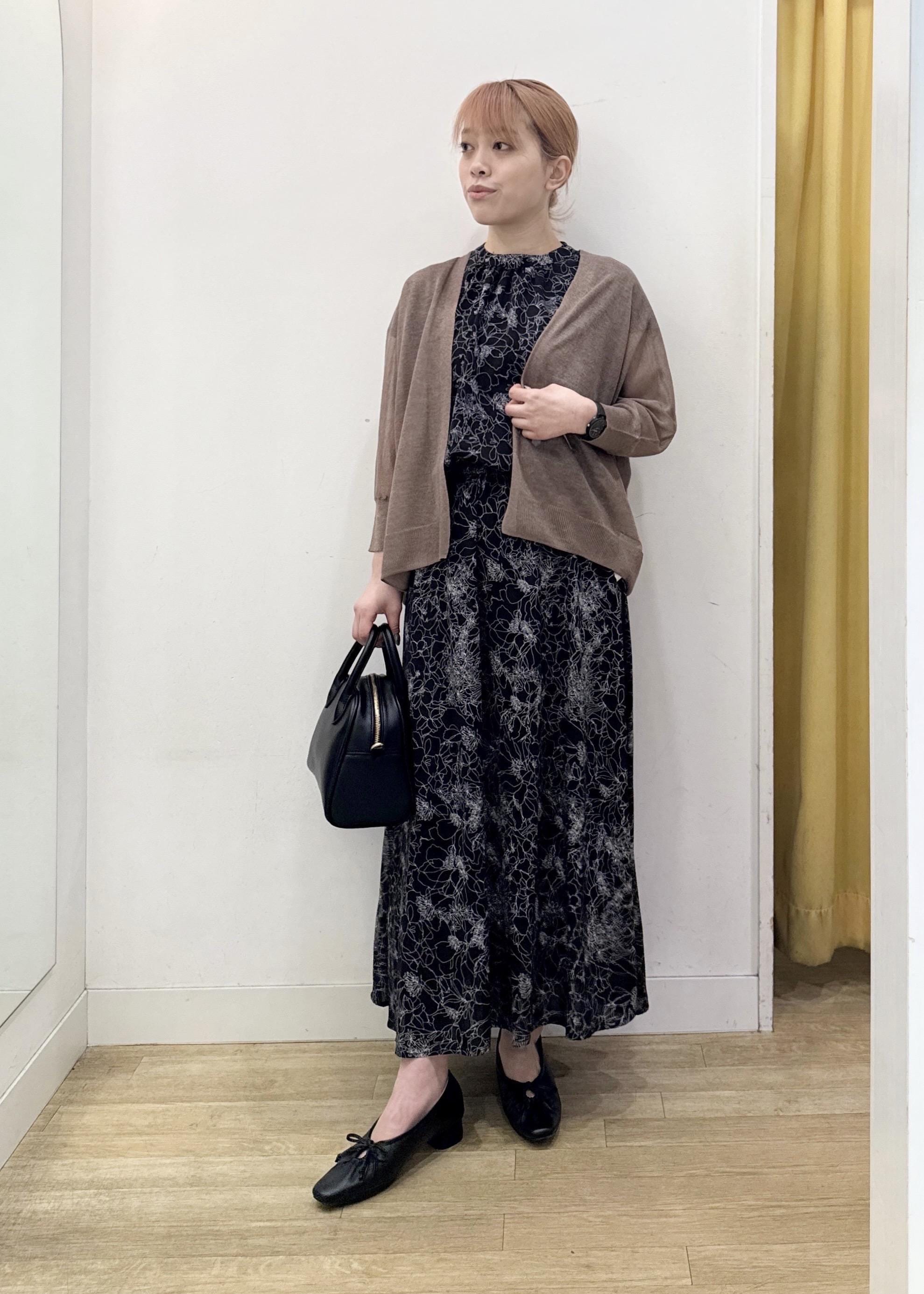 ROPE' PICNICの【WEB限定サイズ】着丈が選べるアソート総柄ワンピースを使ったコーディネートを紹介します。｜Rakuten Fashion(楽天ファッション／旧楽天ブランドアベニュー)5578728