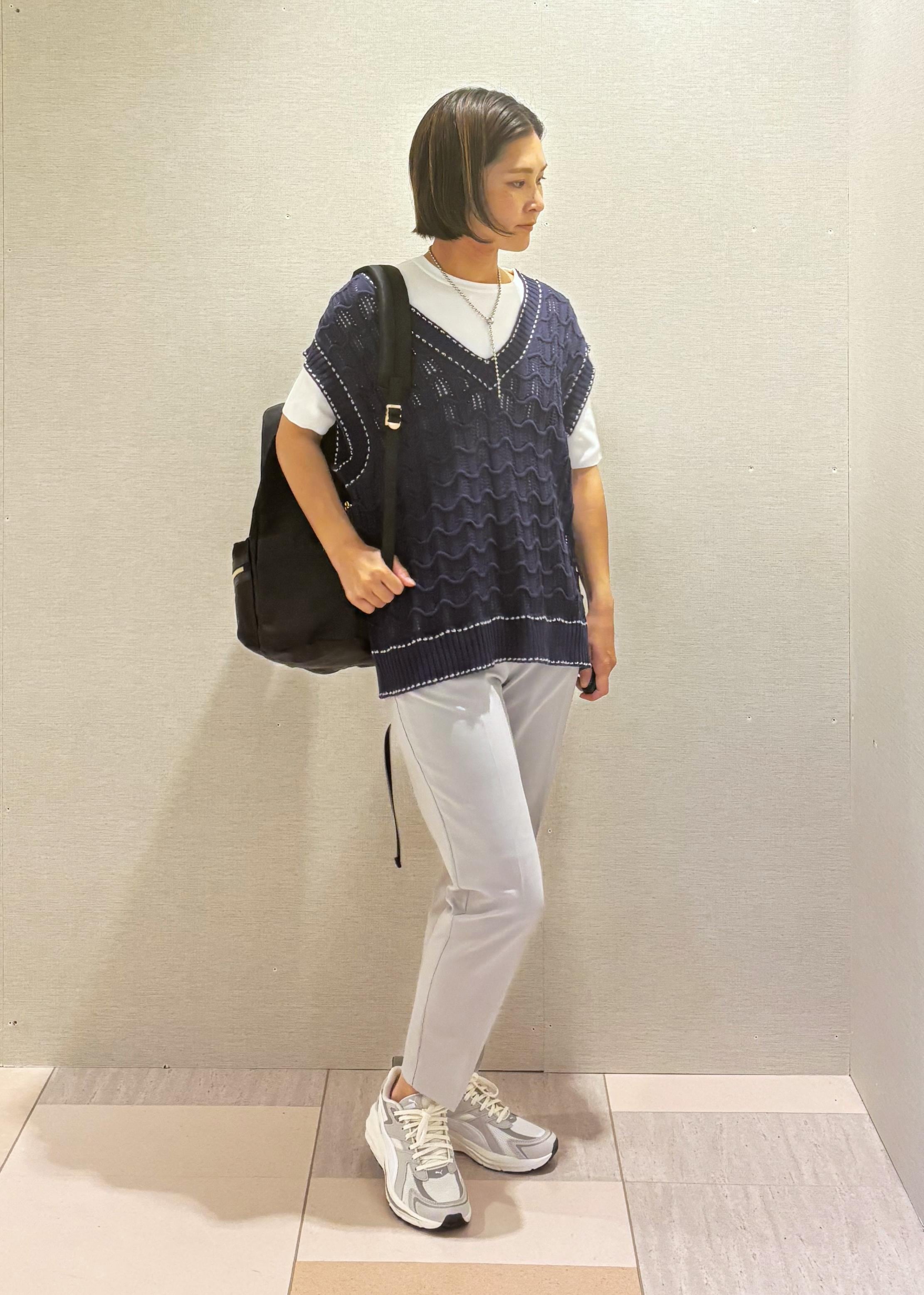 ROPE' PICNICの配色ステッチ透かし編みニットベストを使ったコーディネートを紹介します。｜Rakuten Fashion(楽天ファッション／旧楽天ブランドアベニュー)5649119