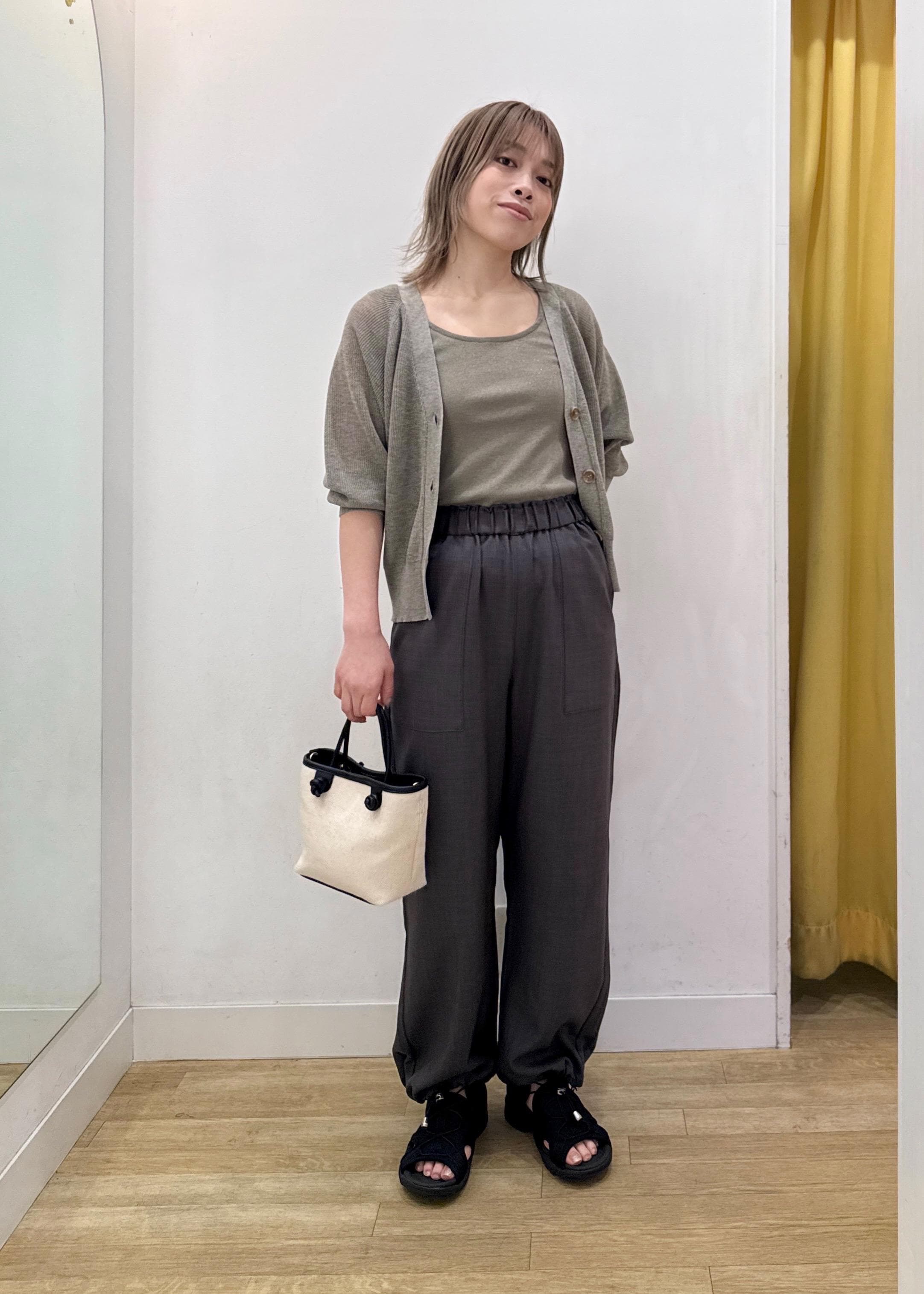 ROPE' PICNICのLEVITA片畔ニットカーディガンを使ったコーディネートを紹介します。｜Rakuten Fashion(楽天ファッション／旧楽天ブランドアベニュー)5649081