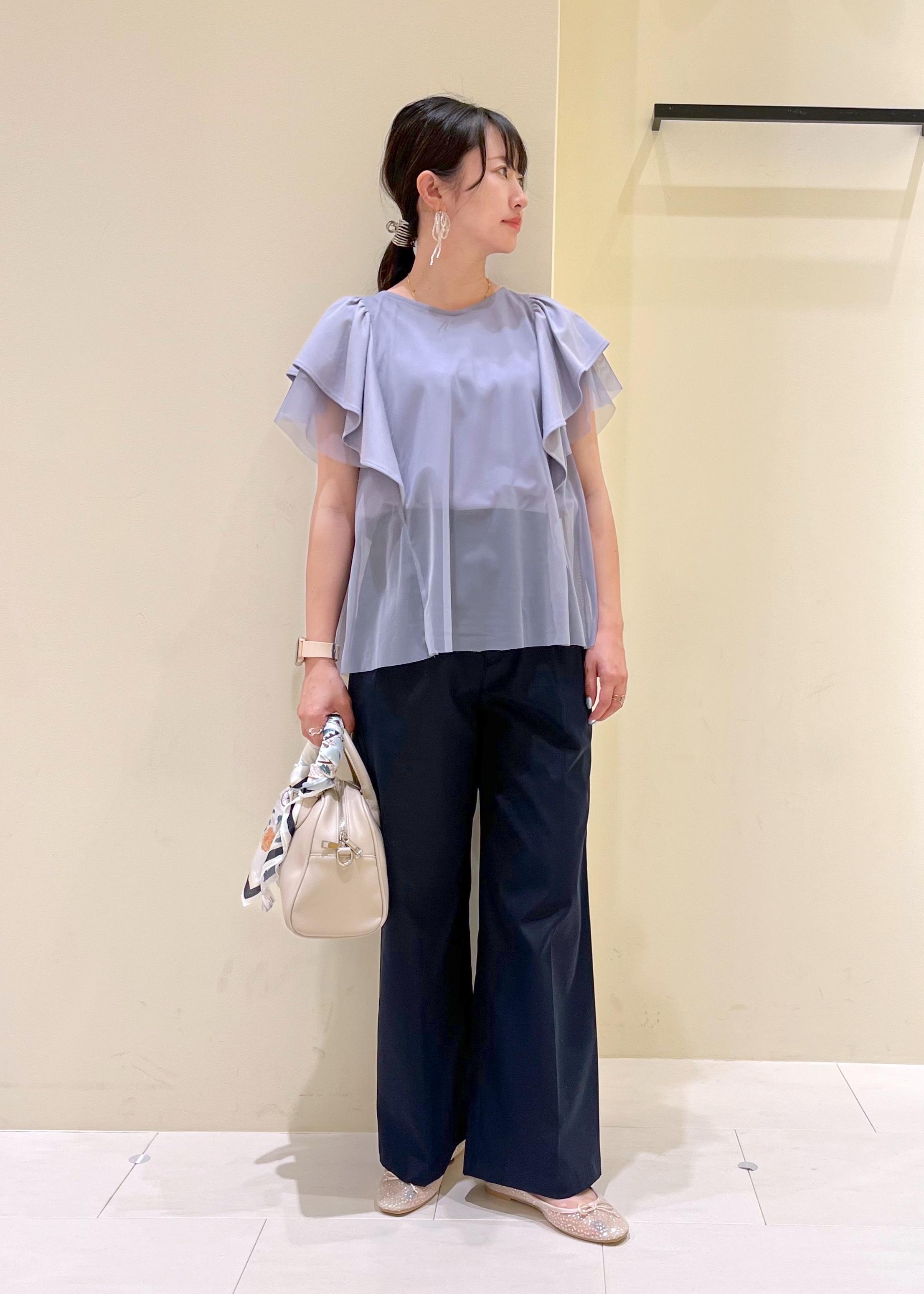 ROPE' PICNICの【UVカット・接触冷感】Cutee チュールレイヤード風フリルトップスを使ったコーディネートを紹介します。｜Rakuten Fashion(楽天ファッション／旧楽天ブランドアベニュー)5649539