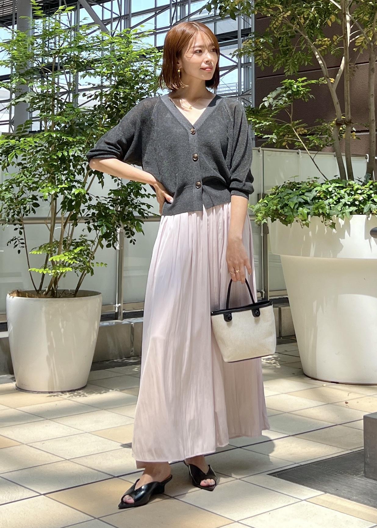ROPE' PICNICのLEVITA片畔ニットカーディガンを使ったコーディネートを紹介します。｜Rakuten Fashion(楽天ファッション／旧楽天ブランドアベニュー)5665417