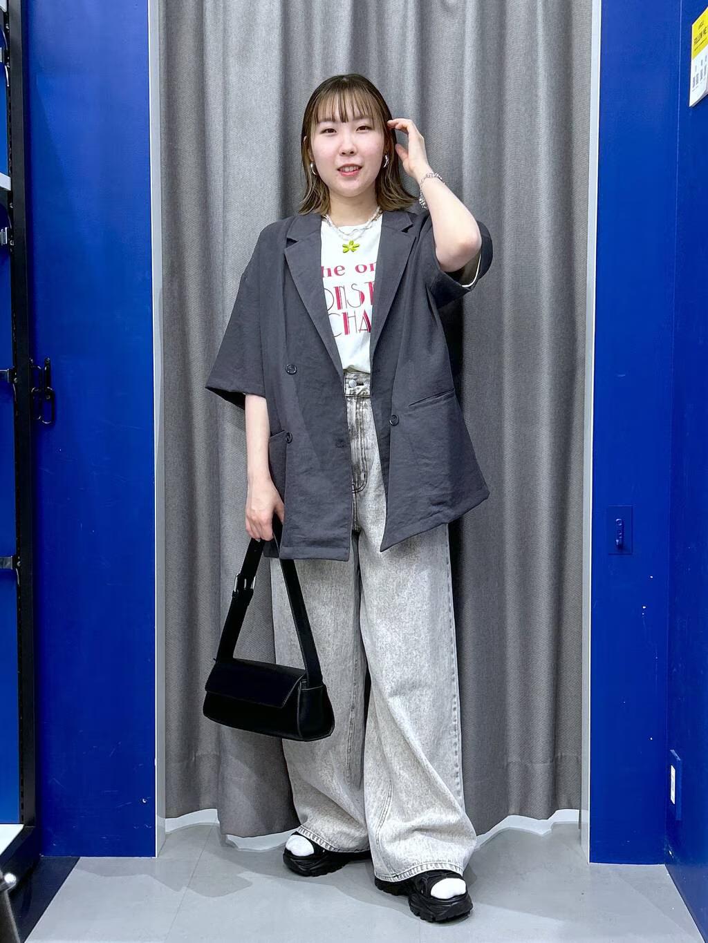 LAKOLEの【接触冷感】ハーフスリーブシアーWジャケットを使ったコーディネートを紹介します。｜Rakuten Fashion(楽天ファッション／旧楽天ブランドアベニュー)5582587