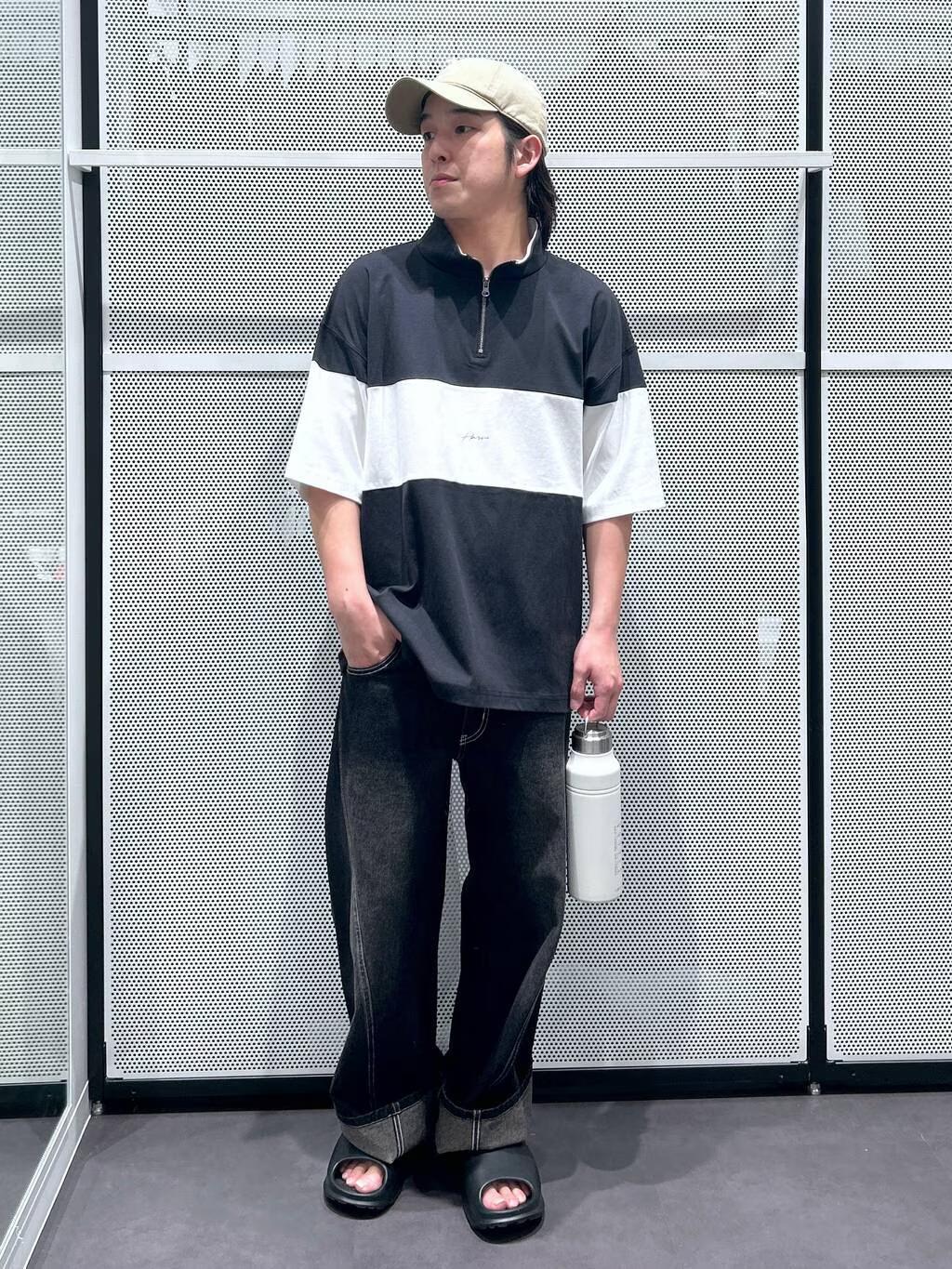 LAKOLEのパネルハーフZIPロゴTを使ったコーディネートを紹介します。｜Rakuten Fashion(楽天ファッション／旧楽天ブランドアベニュー)5582604