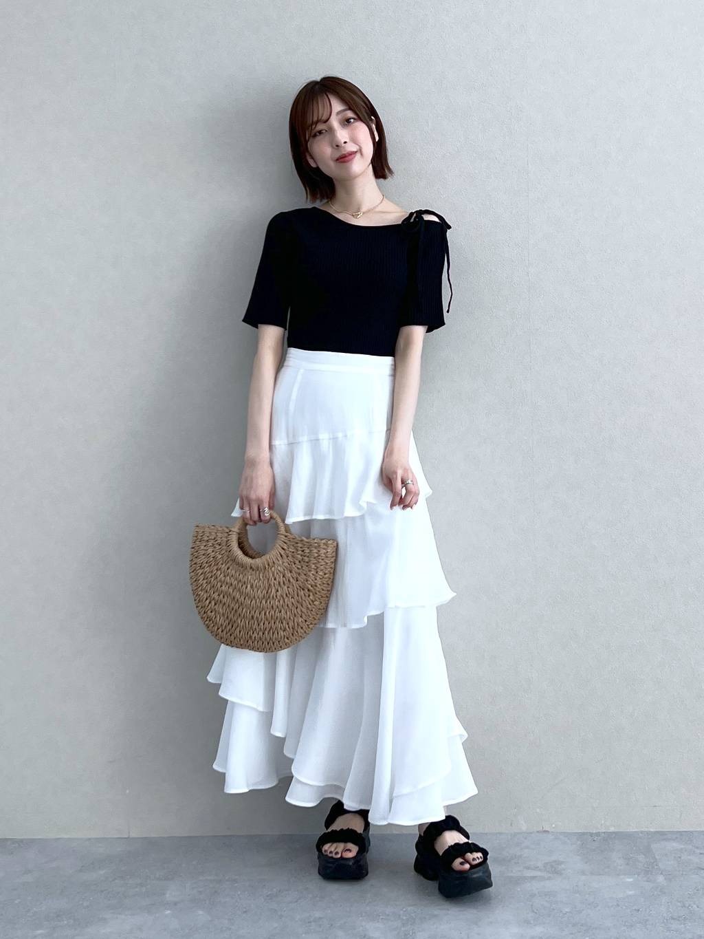 mysty womanのアシメティアードスカートライトを使ったコーディネートを紹介します。｜Rakuten Fashion(楽天ファッション／旧楽天ブランドアベニュー)5582642