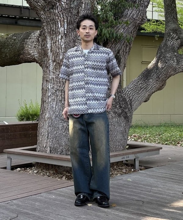 BEAMS HEARTのブラスト ワイド ストレート デニムを使ったコーディネートを紹介します。｜Rakuten Fashion(楽天ファッション／旧楽天ブランドアベニュー)5584305