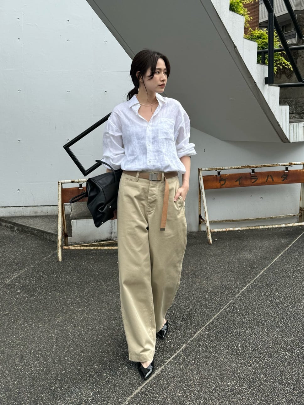 Whim Gazetteのリネンキャンバスシャツを使ったコーディネート