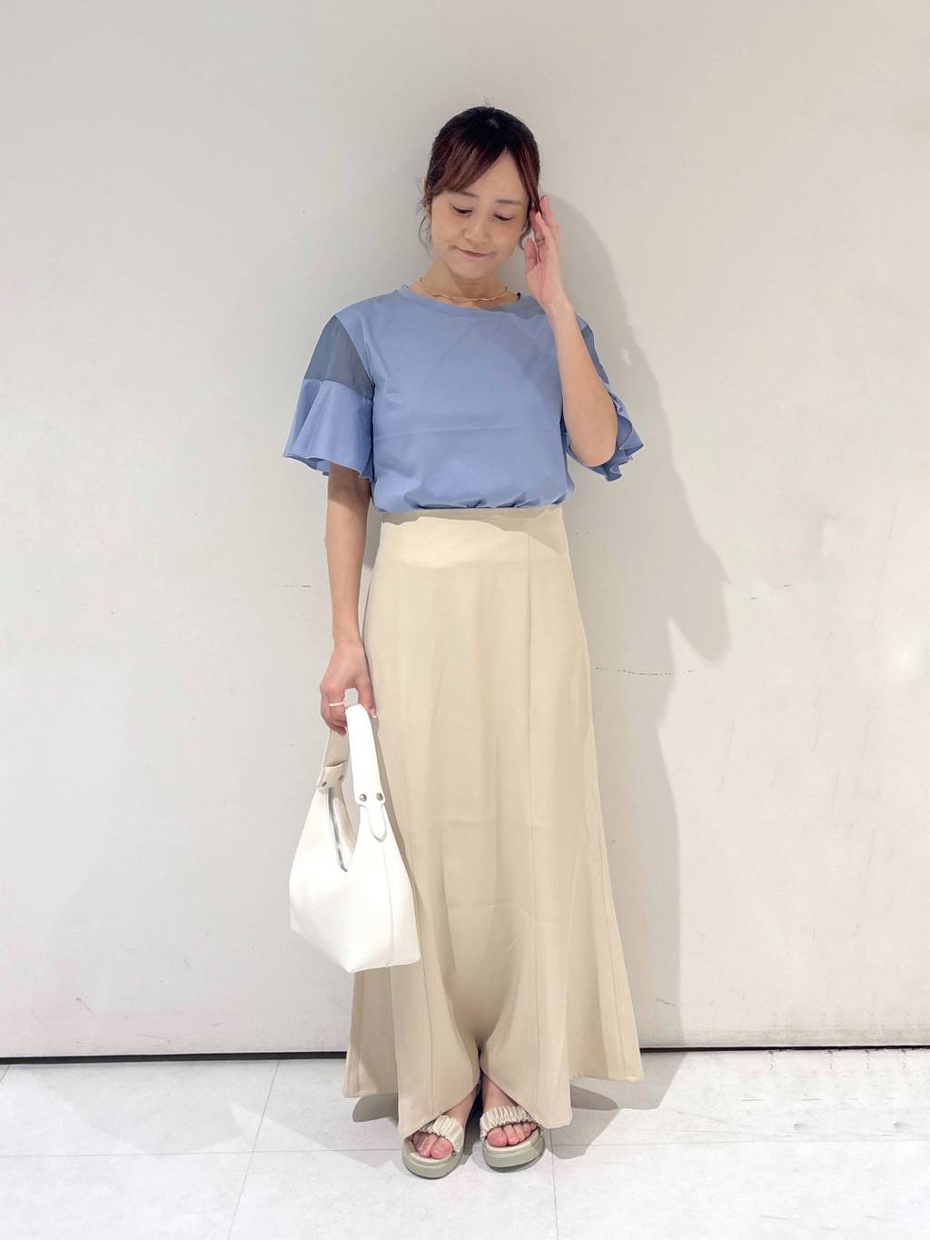 mysty womanの【WEB限定復刻】シアーショルダー切り替えプルオーバーを使ったコーディネートを紹介します。｜Rakuten Fashion(楽天ファッション／旧楽天ブランドアベニュー)5596168