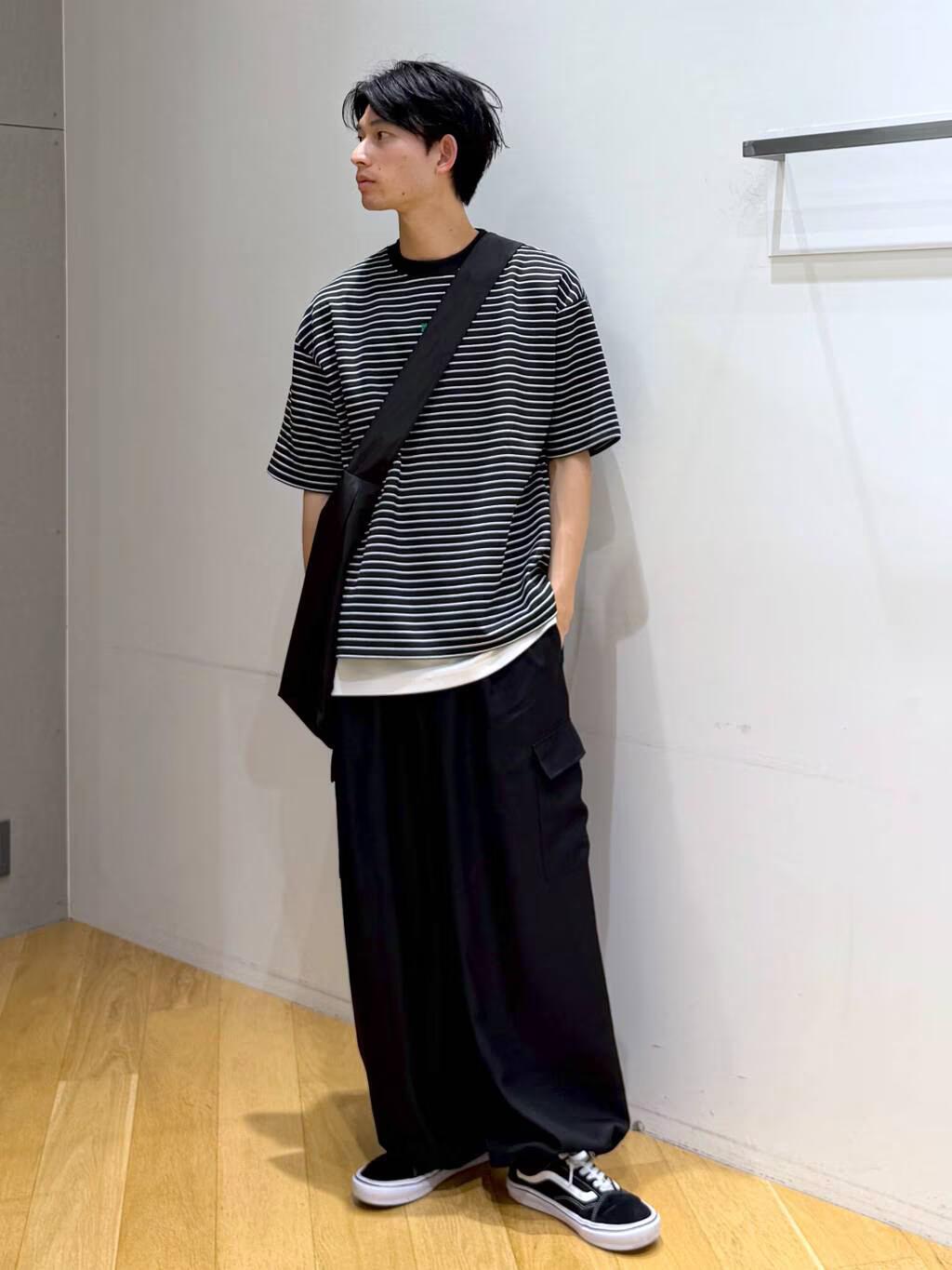 LAKOLEのWONダンボールTを使ったコーディネートを紹介します。｜Rakuten Fashion(楽天ファッション／旧楽天ブランドアベニュー)5604429