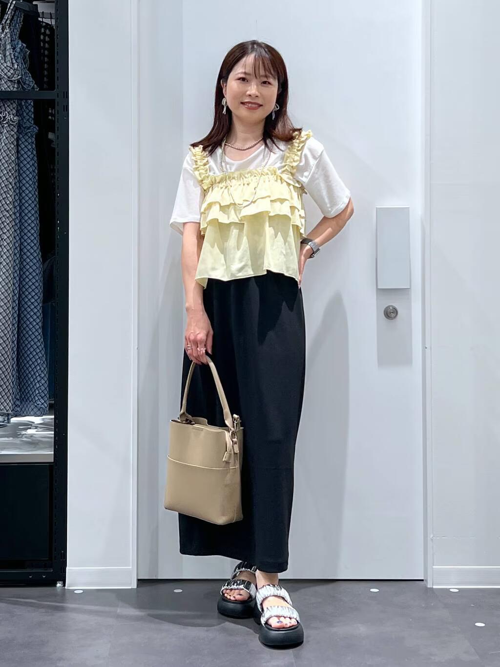 LAKOLEのフリルビスチェを使ったコーディネートを紹介します。｜Rakuten Fashion(楽天ファッション／旧楽天ブランドアベニュー)5603761