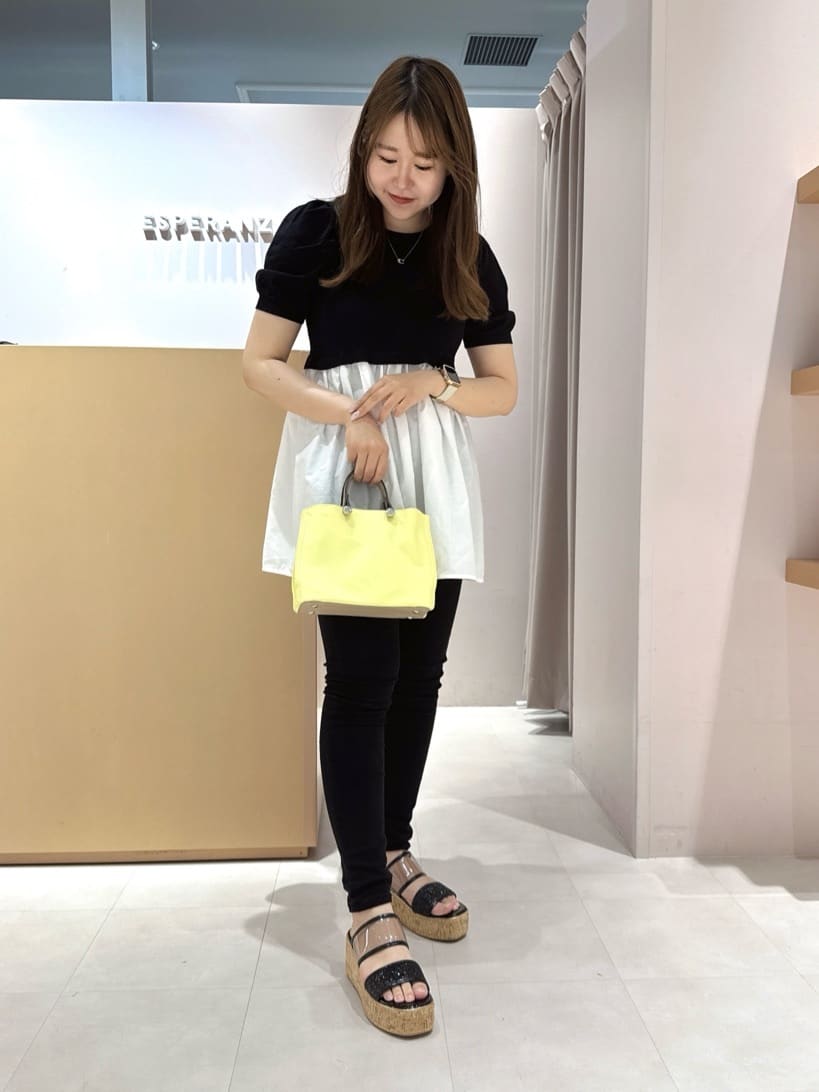 ESPERANZAのグリッター*クリアベルト 厚底コルクサンダルを使ったコーディネートを紹介します。｜Rakuten Fashion(楽天ファッション／旧楽天ブランドアベニュー)5609932