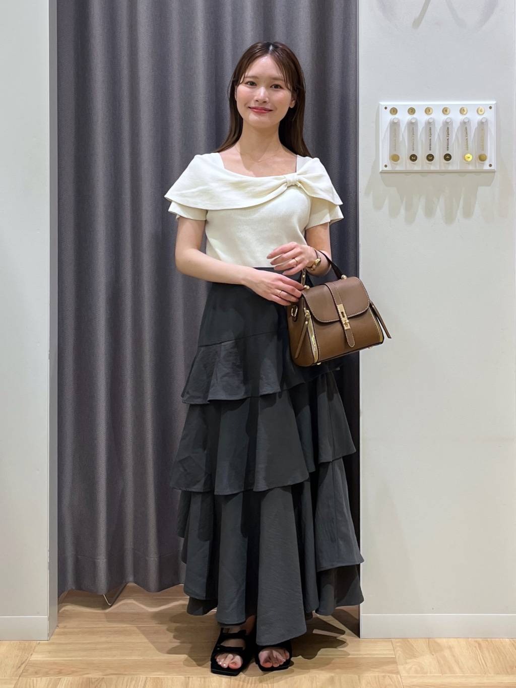 mysty womanのコーディネートを紹介します。｜Rakuten Fashion(楽天ファッション／旧楽天ブランドアベニュー)5615317