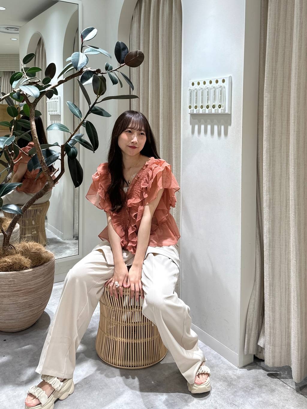 mysty womanのラップスカートセットパンツを使ったコーディネートを紹介します。｜Rakuten Fashion(楽天ファッション／旧楽天ブランドアベニュー)5616391