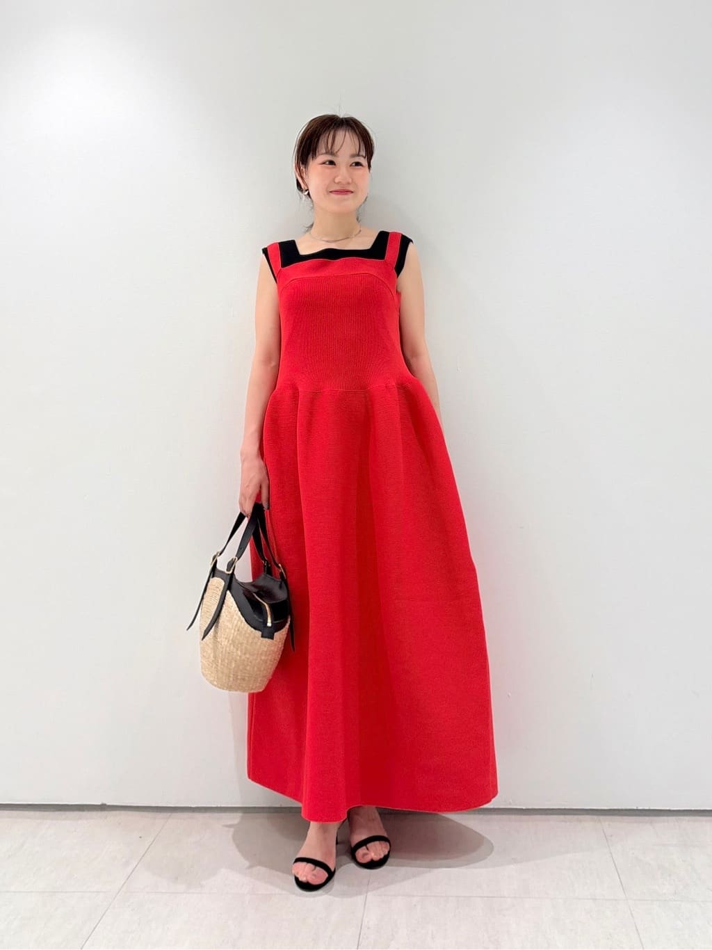 allurevilleの◇ スクエアタンクを使ったコーディネートを紹介します。｜Rakuten Fashion(楽天ファッション／旧楽天ブランドアベニュー)5622448