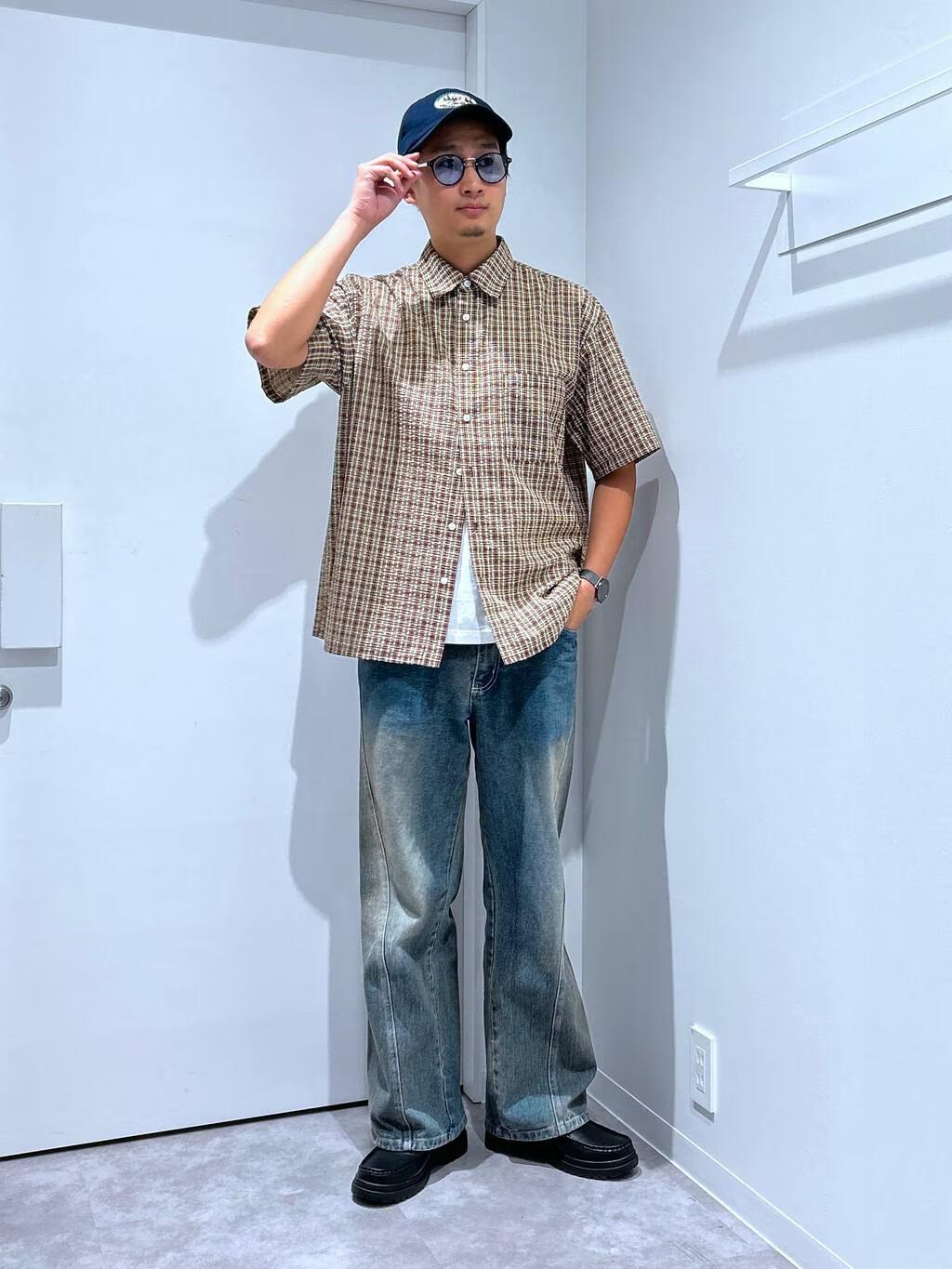 LAKOLEのシアサッカーチェックシャツを使ったコーディネートを紹介します。｜Rakuten Fashion(楽天ファッション／旧楽天ブランドアベニュー)5627444