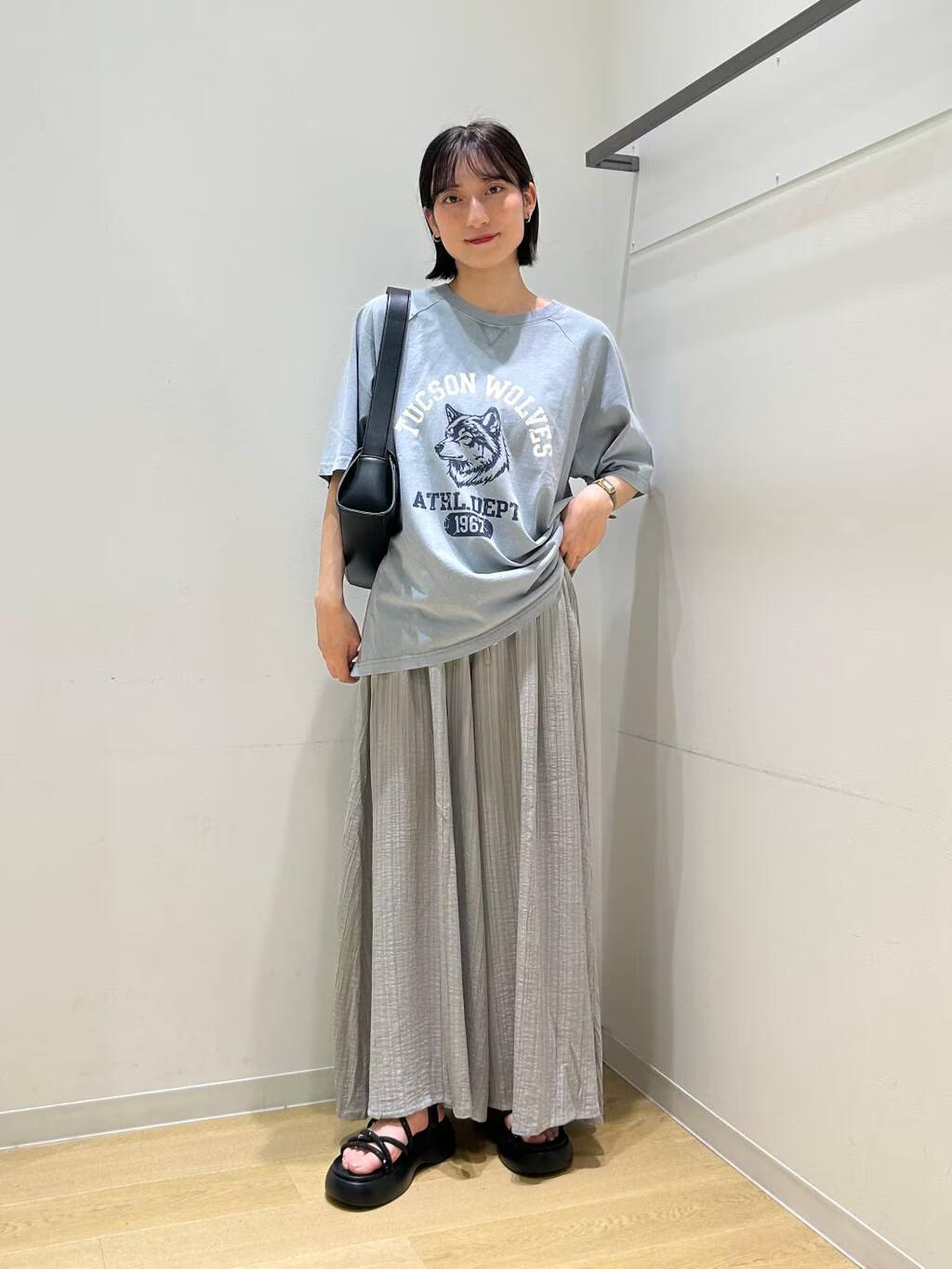 LAKOLEのヴィンテージアニマルTEEを使ったコーディネートを紹介します。｜Rakuten Fashion(楽天ファッション／旧楽天ブランドアベニュー)5627471