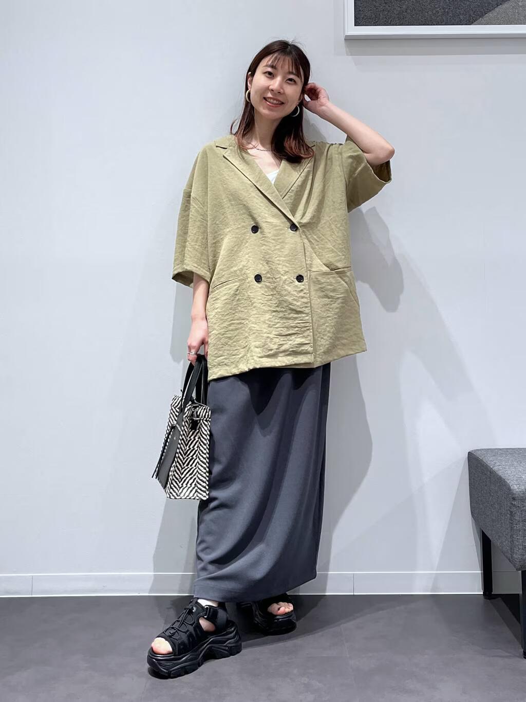 LAKOLEの【接触冷感】ハーフスリーブシアーWジャケットを使ったコーディネートを紹介します。｜Rakuten Fashion(楽天ファッション／旧楽天ブランドアベニュー)5627472