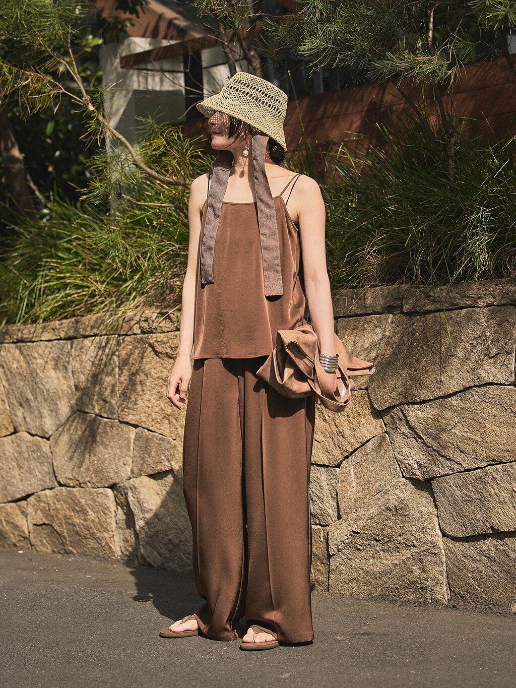 JOURNAL STANDARDの別注【RAINBOW SANDALS】 MEDIUM STRAP SINGLEを使ったコーディネートを紹介します。｜Rakuten Fashion(楽天ファッション／旧楽天ブランドアベニュー)5632781