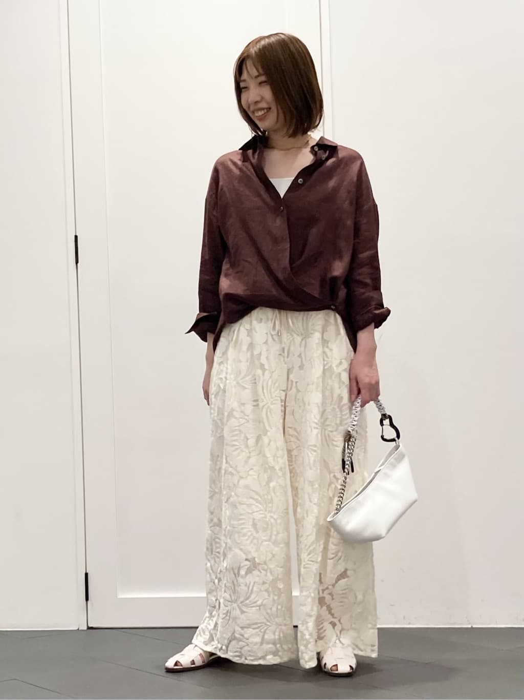 1er Arrondissementの60リネンシャツを使ったコーディネートを紹介します。｜Rakuten Fashion(楽天ファッション／旧楽天ブランドアベニュー)5639611