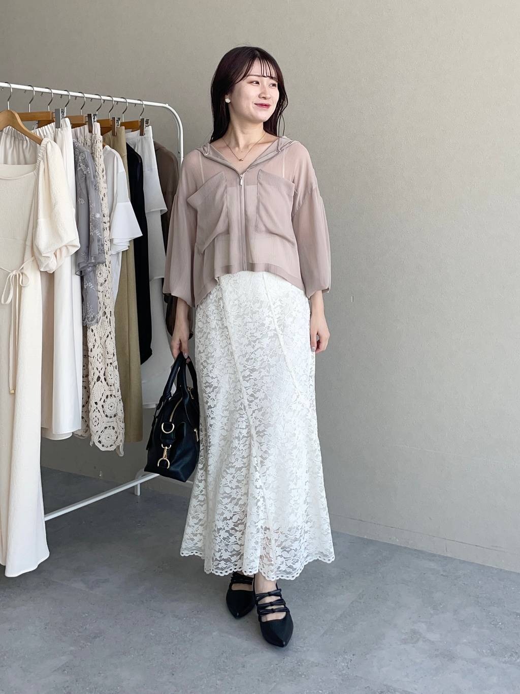 mysty womanの【リバイバル!】楊柳シアーZIPパーカーを使ったコーディネートを紹介します。｜Rakuten Fashion(楽天ファッション／旧楽天ブランドアベニュー)5641883