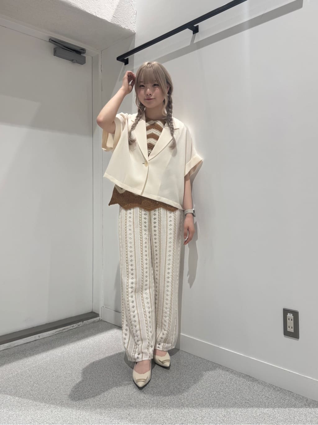 Vinのリネンライクハーフスリーブジャケットを使ったコーディネートを紹介します。｜Rakuten Fashion(楽天ファッション／旧楽天ブランドアベニュー)5643763