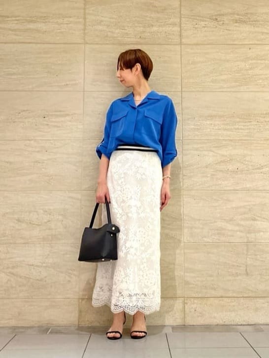 allurevilleのメッシュレーススカートを使ったコーディネートを紹介します。｜Rakuten Fashion(楽天ファッション／旧楽天ブランドアベニュー)5645395