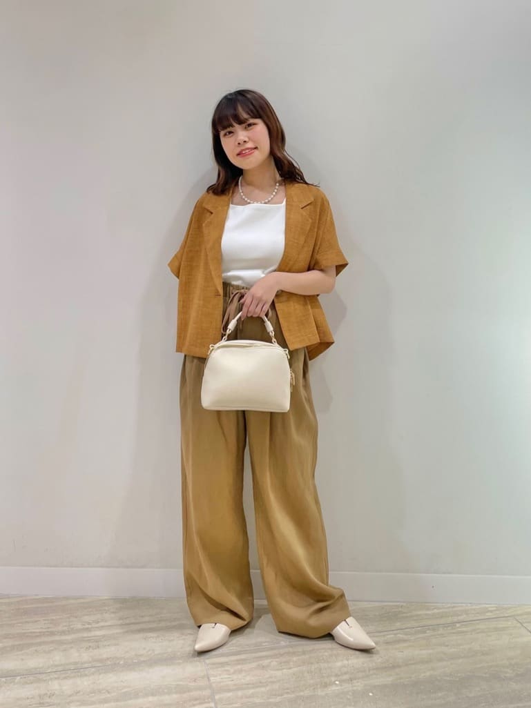 Vinのリネンライクハーフスリーブジャケットを使ったコーディネートを紹介します。｜Rakuten Fashion(楽天ファッション／旧楽天ブランドアベニュー)5646889