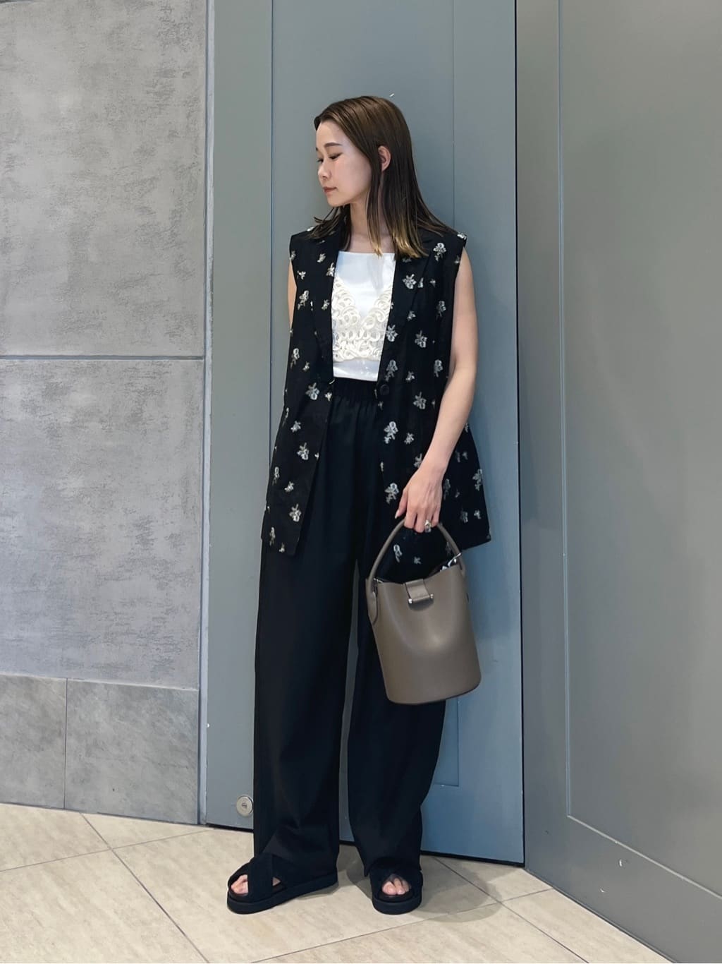 UNITED ARROWS LTD. OUTLET | フラワージャガード シアー ミドル