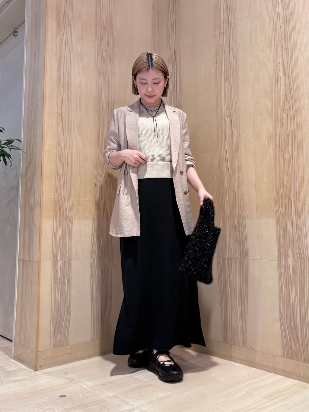 Vinのメッシュニットプルオーバーを使ったコーディネートを紹介します。｜Rakuten Fashion(楽天ファッション／旧楽天ブランドアベニュー)5654180