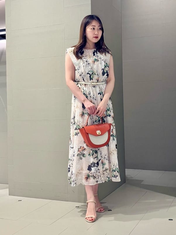 ANAYI | bouquet プリント ランダムタック ワンピース | Rakuten