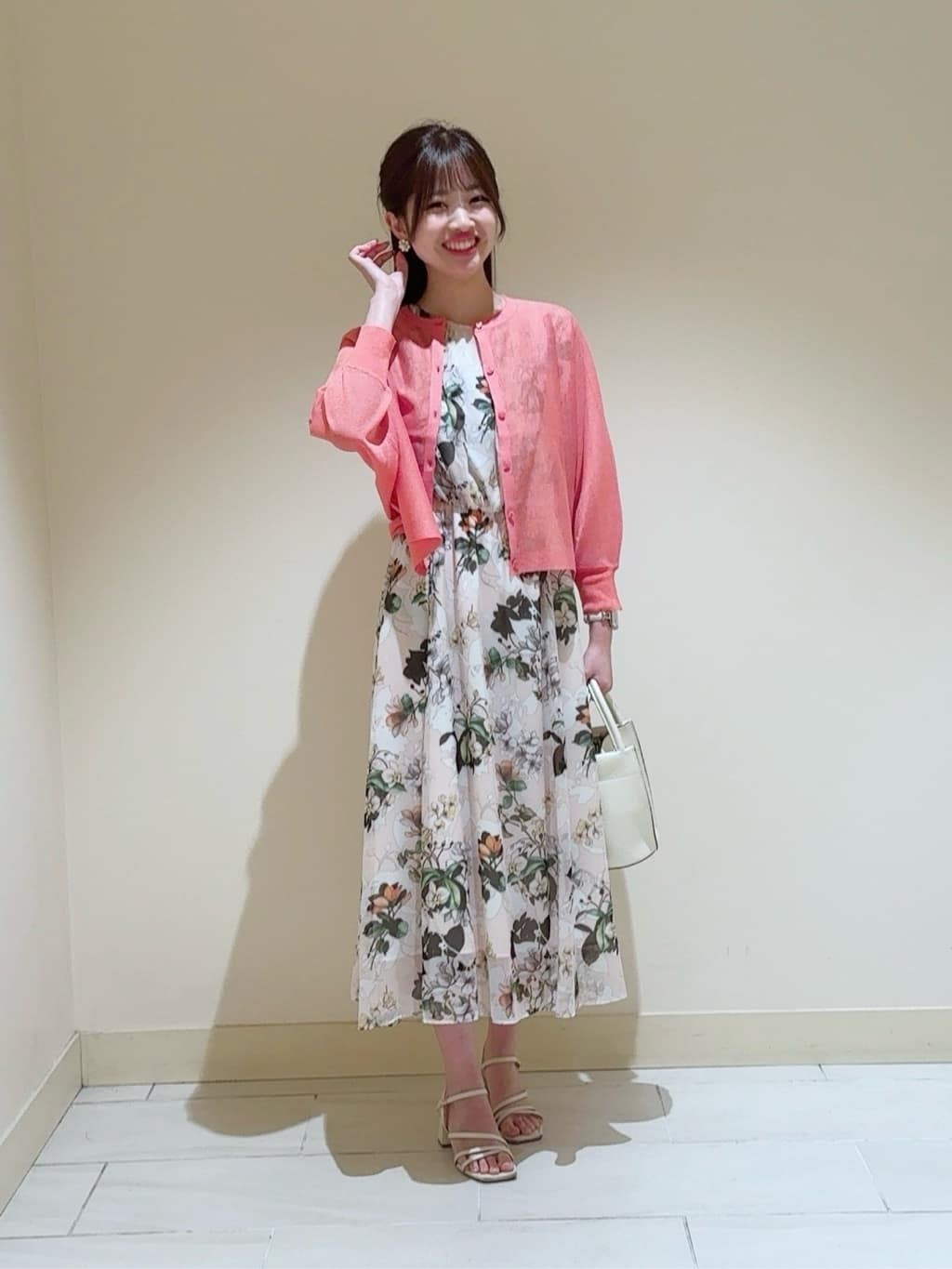 ANAYI | bouquet プリント ランダムタック ワンピース | Rakuten
