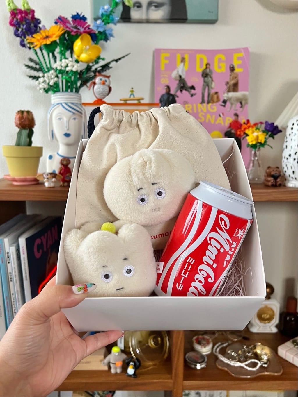 BIRTHDAY BAR | YUM YUM FRIENDS 巾着ポーチ | Rakuten Fashion(楽天