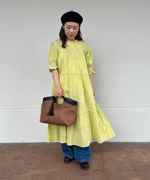BEAMS HEARTのギザ刺繍 ワンピースを使ったコーディネートを紹介します。｜Rakuten Fashion(楽天ファッション／旧楽天ブランドアベニュー)5662051