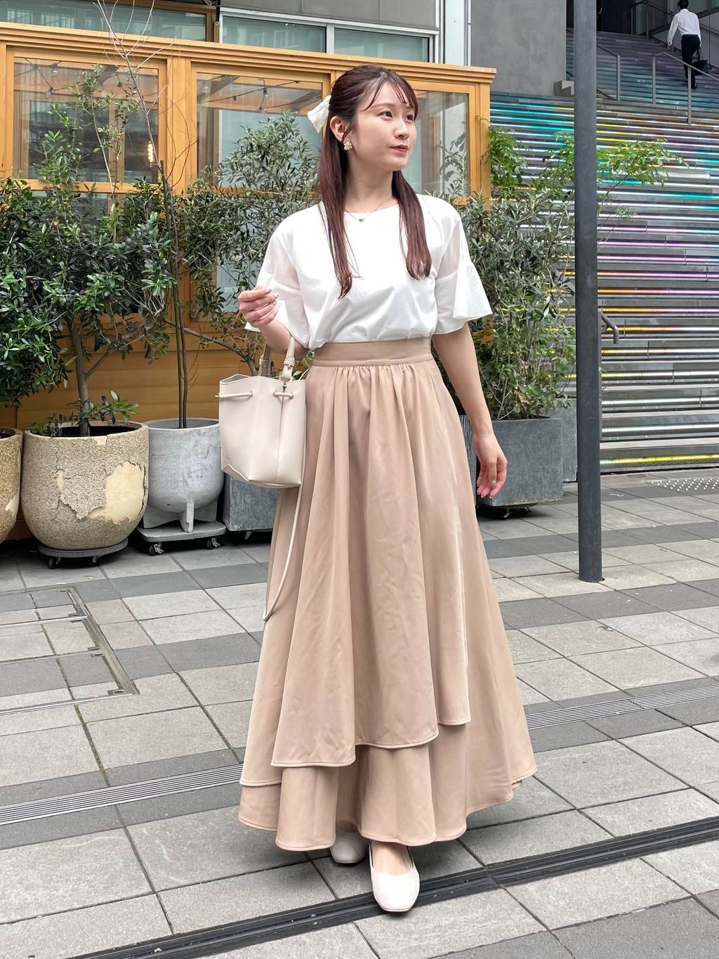 mysty womanの【WEB限定復刻】シアーショルダー切り替えプルオーバーを使ったコーディネートを紹介します。｜Rakuten Fashion(楽天ファッション／旧楽天ブランドアベニュー)5662139