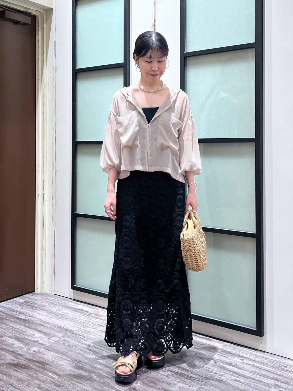 mysty womanの【リバイバル!】楊柳シアーZIPパーカーを使ったコーディネートを紹介します。｜Rakuten Fashion(楽天ファッション／旧楽天ブランドアベニュー)5662163